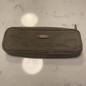 Tumi Accessory case